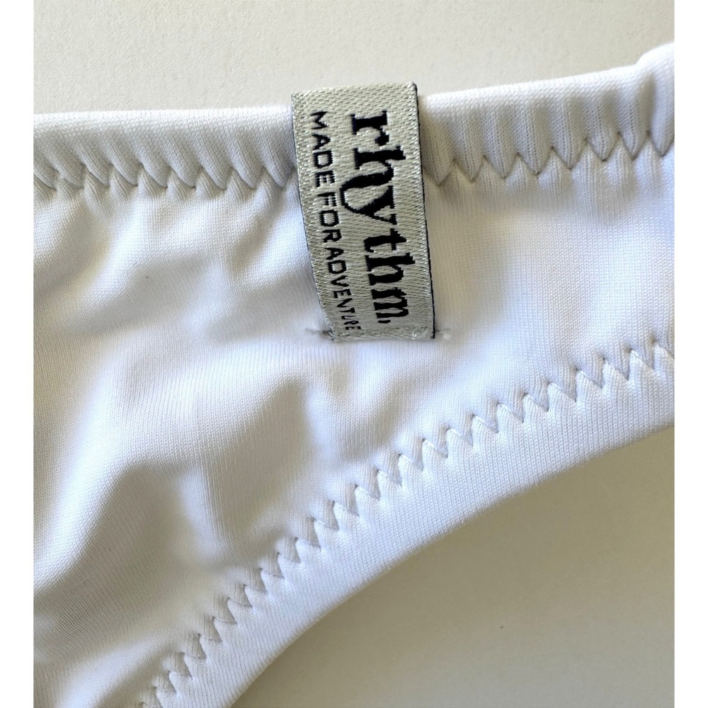 NWT Rhythm White High Neck Halter Hipster Cutout Bottom Size Large Coastal Boho - Picture 13 of 16